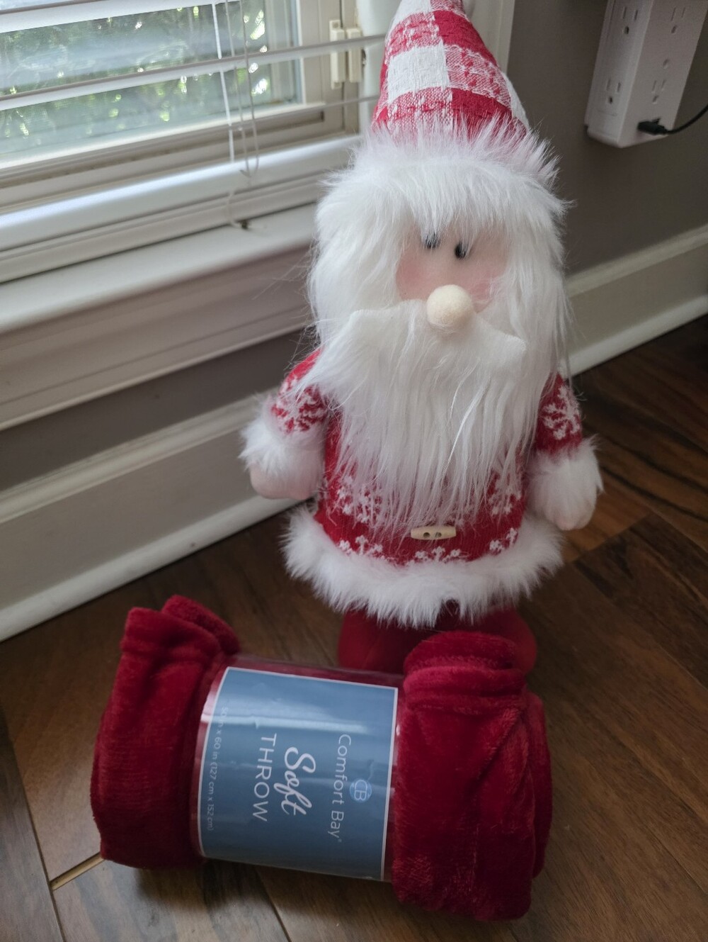 Set Of 2 Pieces Holiday Santa Plush Décor in Red